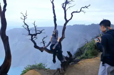 Honeymoon romantis di Kawah Ijen