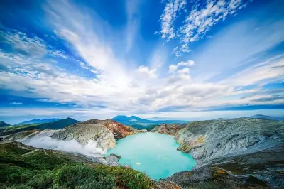 Sunrise di Kawah Ijen