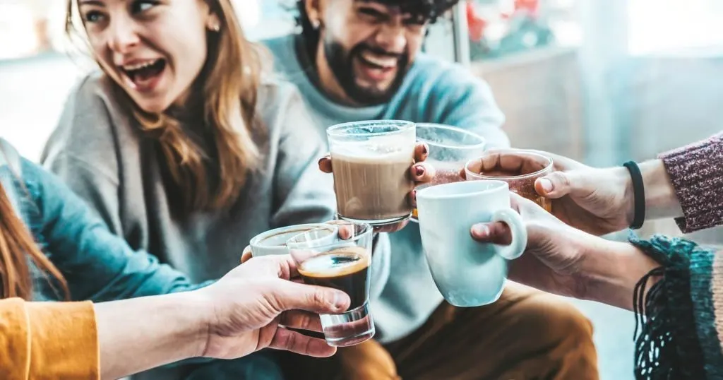 Menikmati kopi setelah pendakian Kawah Ijen