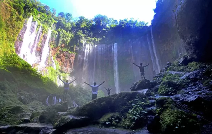 Wisata air terjun dan alam - cocok untuk itinerary sewa mobil