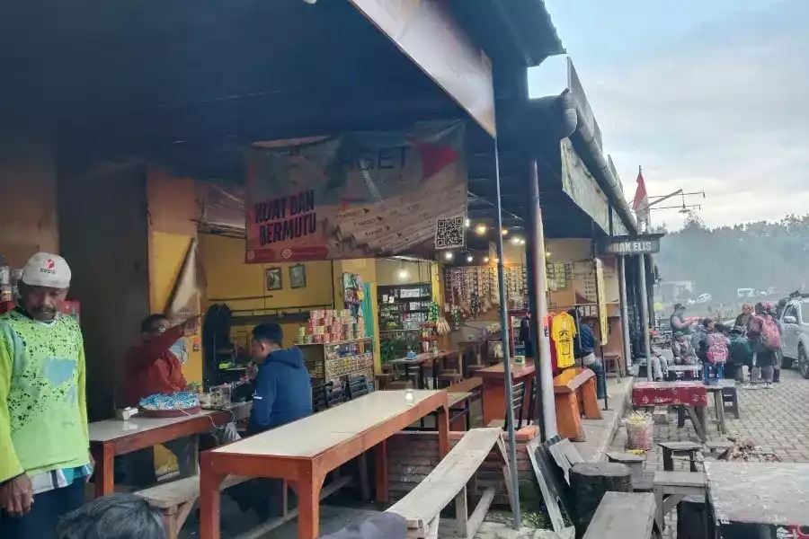 warung makan dekat paltuding kawah ijen banyuwangi