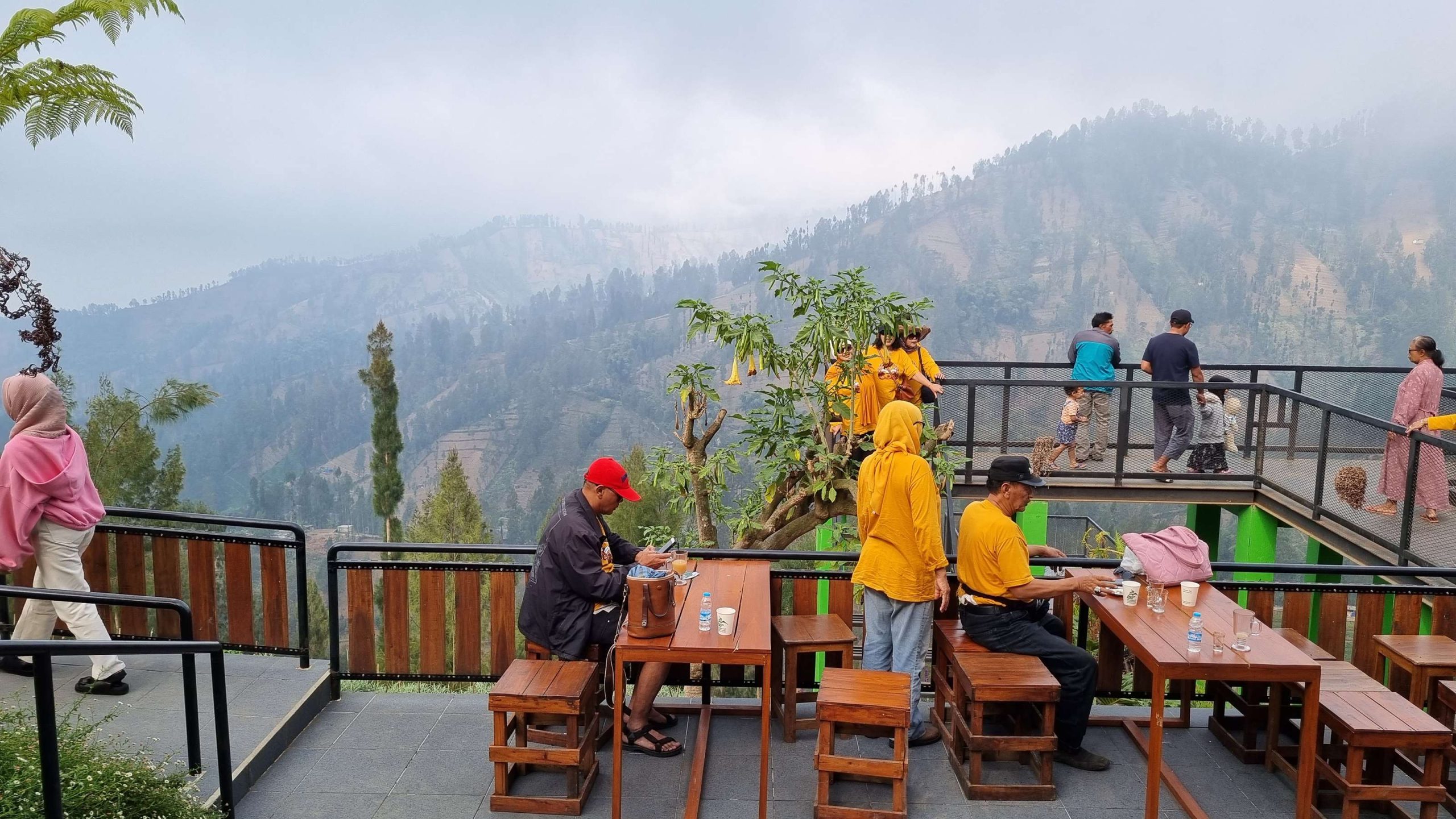 rumah makan khas jawa timur di jalur menuju bromo untuk paket wisata bromo