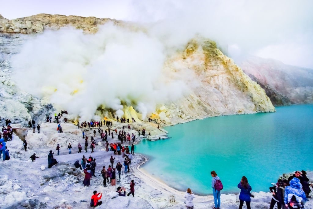 paket tour kawah ijen dari malang dengan perjalanan wisata menuju banyuwangi